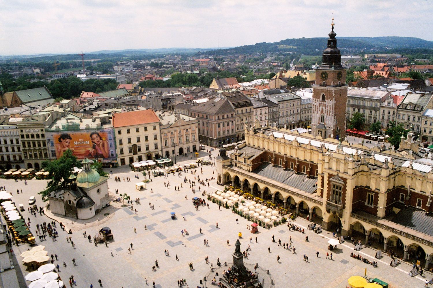 Krakow 2024 Travel Guide - Hotels, Bars, & Events