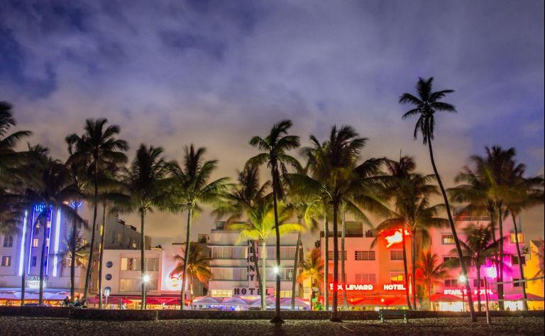 12th Street Beach - Gay Guide Miami - Gay Beach Gay Sejour Miami